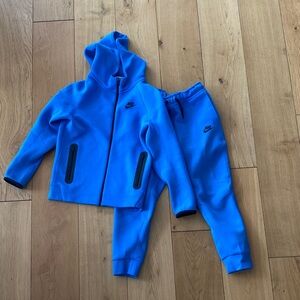 Nike Kids Blue "Tech" Sweatpants & Hoodie Set